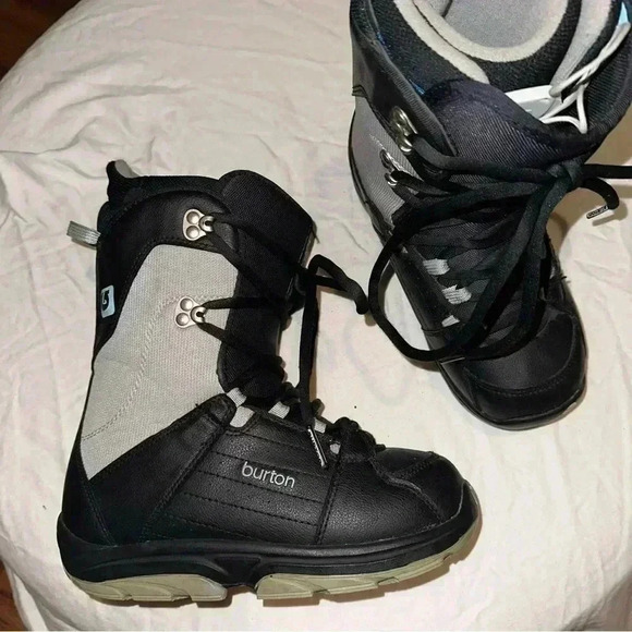 Burton Tribute Snowboarding Boots Size 6 - Picture 1 of 12